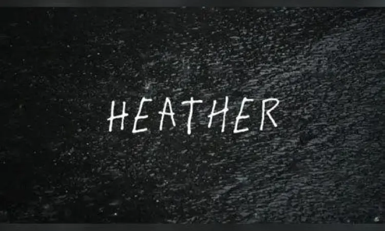 Estetika visual yang menggambarkan makna lagu Heather