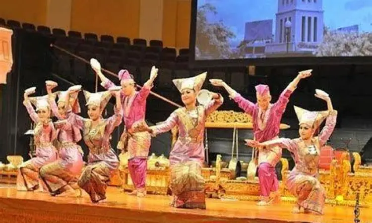 Makna budaya Minangkabau dalam lagu