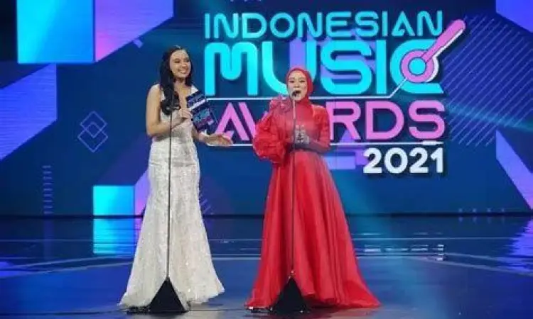 Penghargaan Lesty Kejora