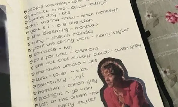 K-pop Lyrics Journal