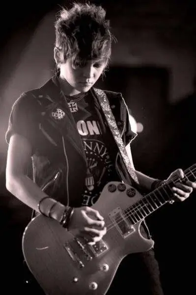 gitaris punk rock gitaris punk rock