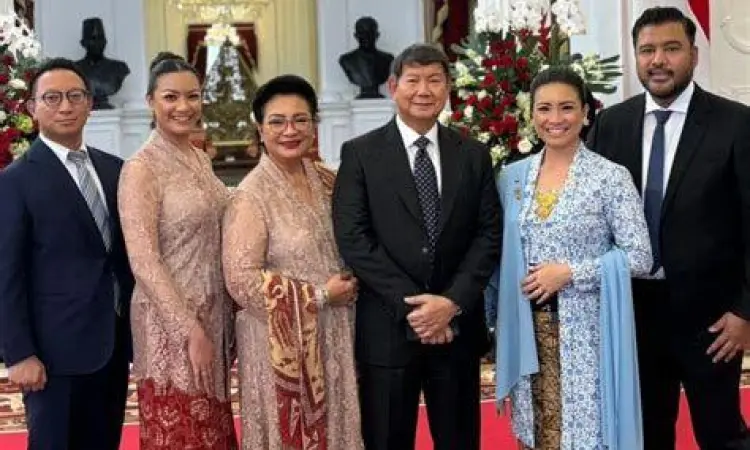 Rahayu Saraswati Rahayu Saraswati aktif dalam kegiatan sosial politik