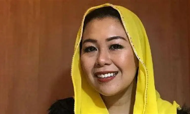 Yenny Wahid berbicara dalam forum internasional