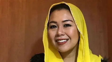 Yenny Wahid dan Pesan Perdamaian Yenny Wahid berbicara dalam forum internasional