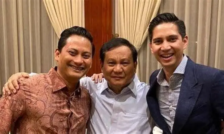 Keluarga Djiwandono Thomas Djiwandono dan Kyran Djiwandono