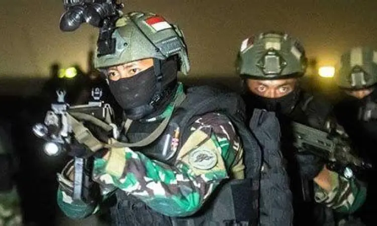 Latihan Pengawal VVIP Latihan ketangkasan fisik pasukan elit pengamanan