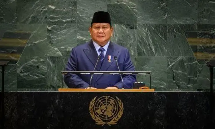Prabowo Subianto dalam konferensi pers