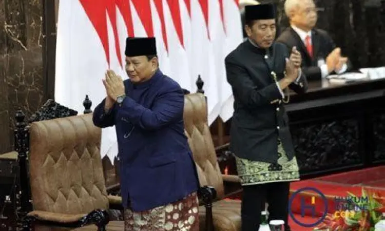 Momen Humanis Prabowo HD Prabowo Subianto tersenyum dalam momen candid