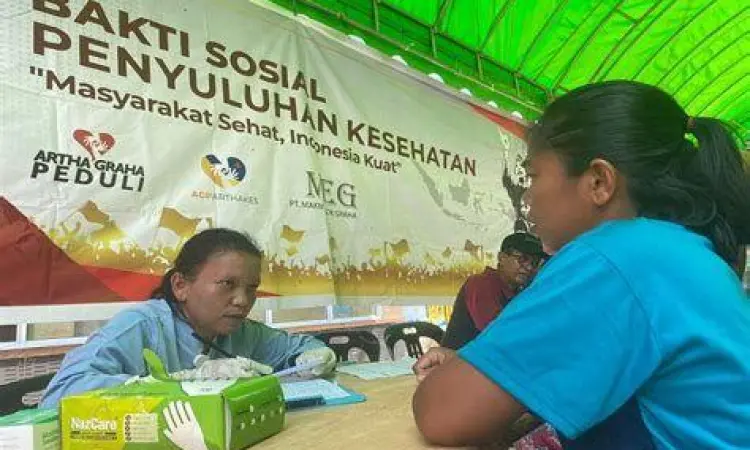 Kegiatan sosial Artha Graha Peduli di lapangan