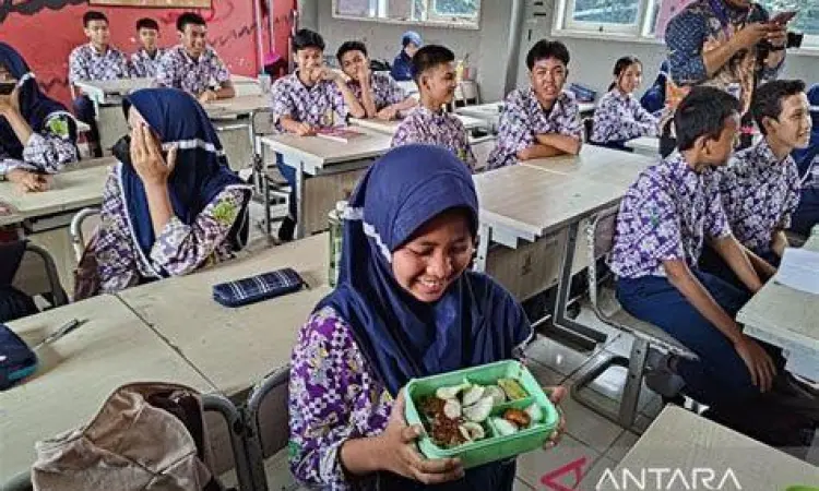 Ilustrasi program makan siang gratis bagi anak sekolah