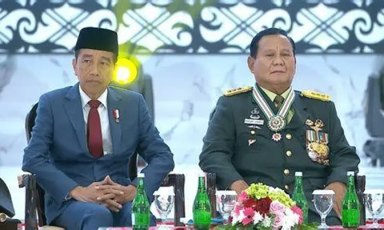 Penganugerahan Jenderal Bintang Empat Prabowo Subianto menerima pangkat Jenderal Kehormatan