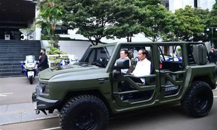 Kendaraan Taktis Maung produksi PT Pindad