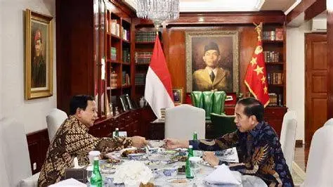 Pertemuan Politik Momen pertemuan politik di Kertanegara