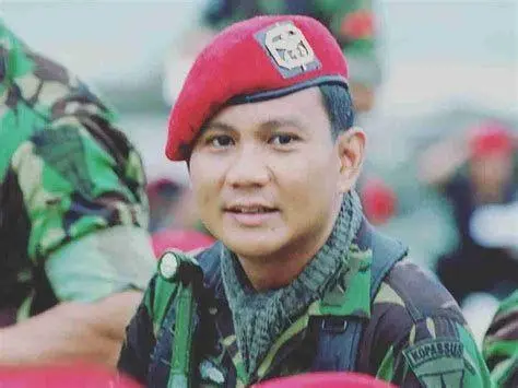 Prabowo Subianto Muda Foto masa muda Prabowo Subianto saat di militer