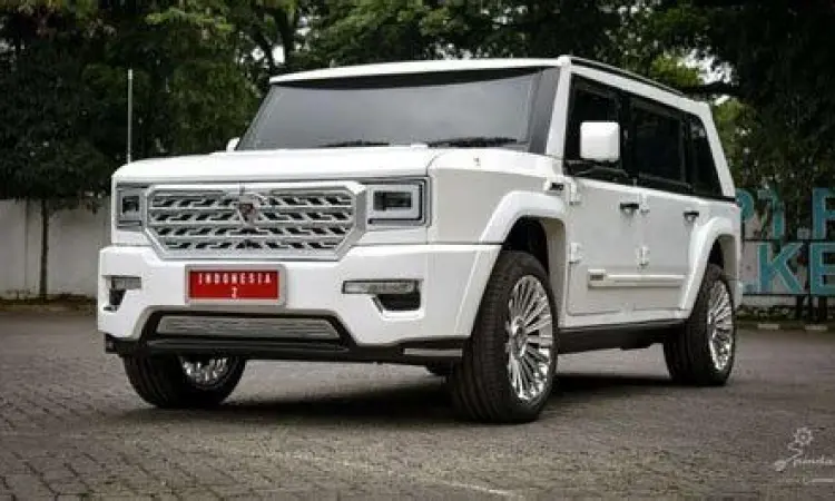 Kendaraan taktis Maung buatan PT Pindad