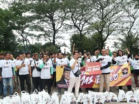 Solidaritas Publik Aksi solidaritas masyarakat untuk Mega Prabowo