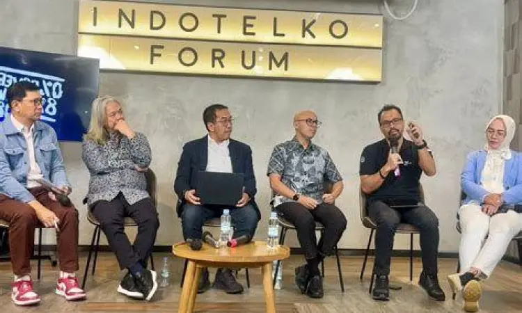 Nicko Prabowo sedang memberikan materi strategi digital