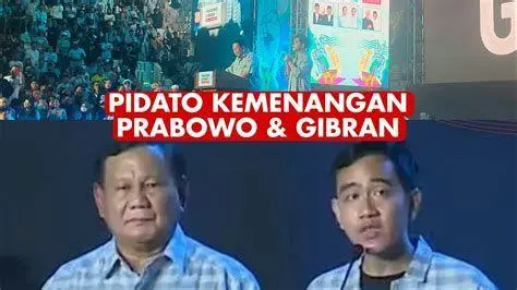 Pidato Politik Prabowo Gibran Prabowo Subianto dan Gibran Rakabuming Raka memberikan pidato di atas panggung