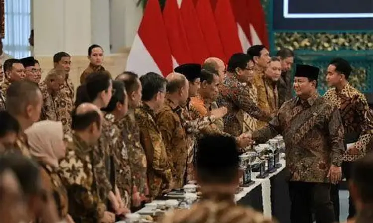 Rapat paripurna pertama kabinet merah putih