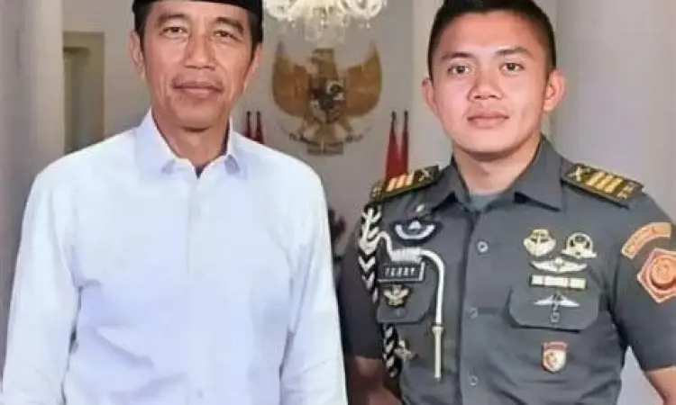 Kedekatan Mayor Teddy Indra Wijaya dengan Prabowo Subianto dalam sebuah agenda kenegaraan