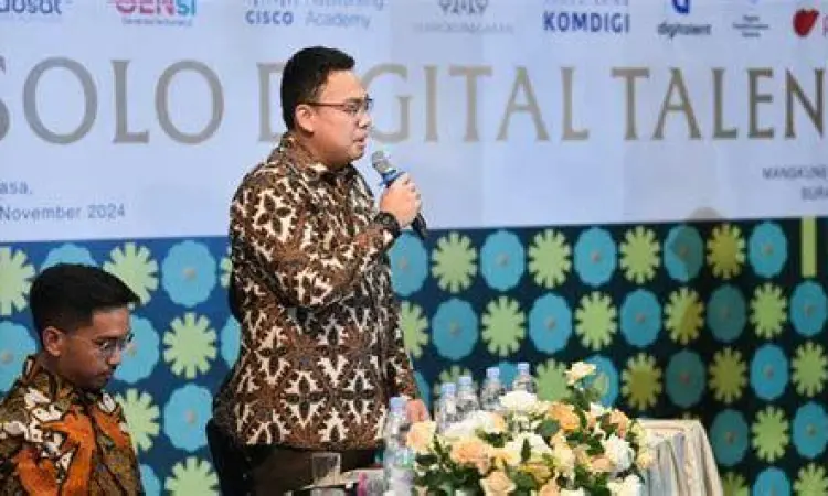 Angga Prabowo saat mengisi seminar kepemimpinan