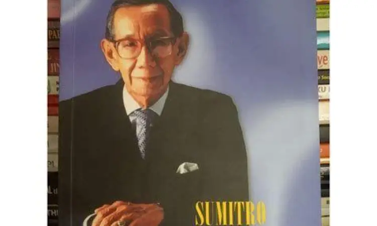 Buku-buku karya Prof. Sumitro Djojohadikusumo tentang ekonomi