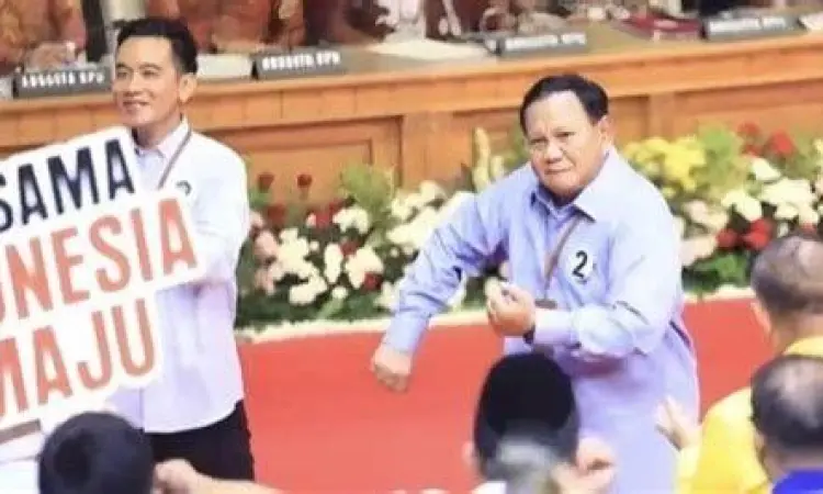 Prabowo Joget Gemoy Foto Prabowo Subianto sedang joget gemoy yang viral