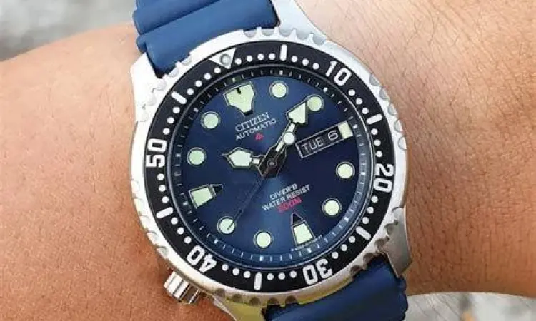 Jam tangan Citizen Promaster Marine yang tangguh