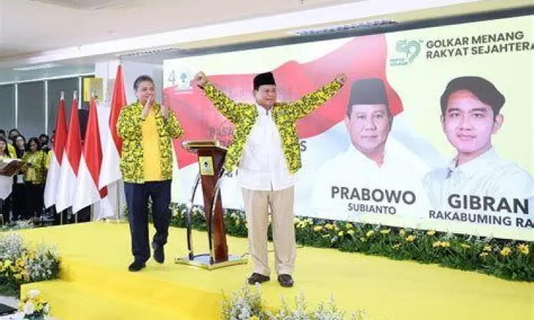 Prabowo dan Soemitro Kedekatan Prabowo Subianto dengan ayahnya Soemitro