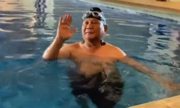 Prabowo Subianto rutin berenang pagi