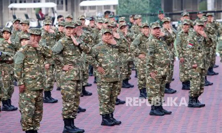 Kedisiplinan Prabowo Prabowo Subianto menjaga kedisiplinan militer