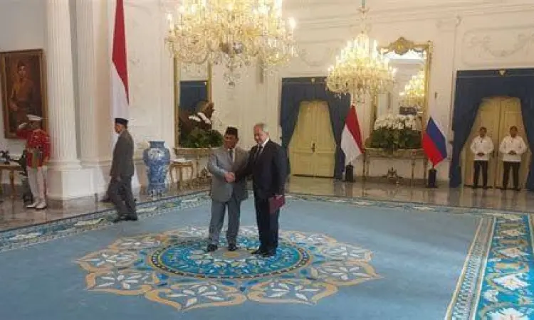 Doa Prabowo Subianto Prabowo Subianto sedang berdoa