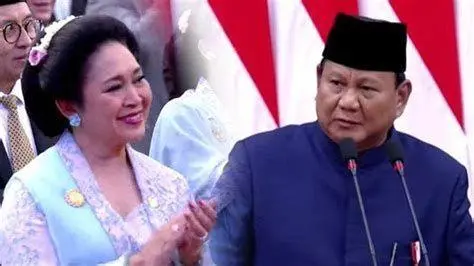 Dukungan Politik Titiek Soeharto Titiek Soeharto memberikan dukungan di kampanye Prabowo Subianto