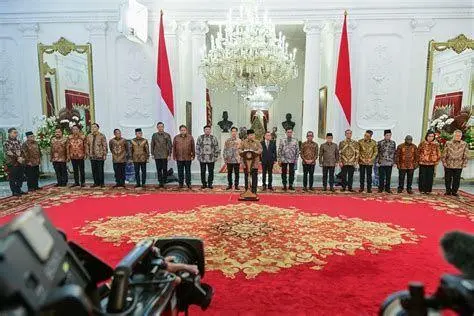 Prabowo dan Kabinet Merah Putih Presiden Prabowo Subianto bersama anggota Kabinet Merah Putih