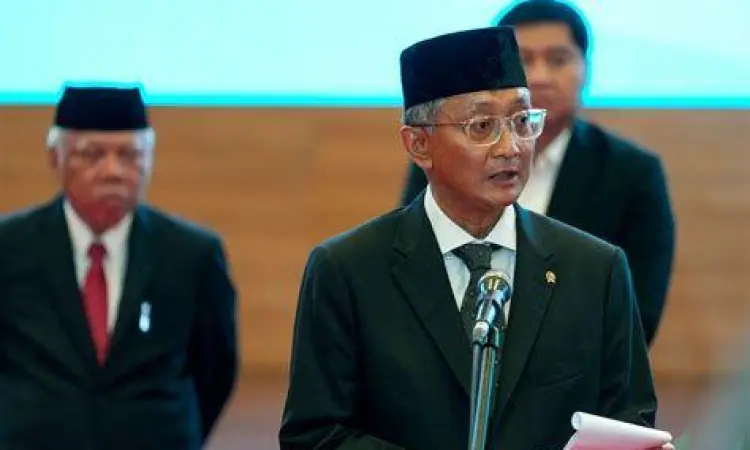 Menteri PU Dody Hanggodo dalam rapat koordinasi