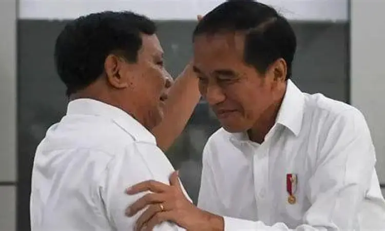 Meme rekonsiliasi Prabowo dan Jokowi di MRT