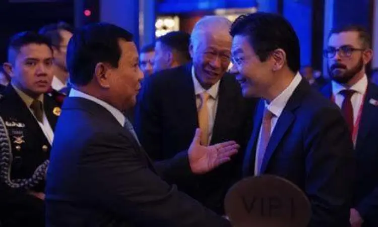 Diplomasi Publik Prabowo Prabowo Subianto berbicara di forum internasional